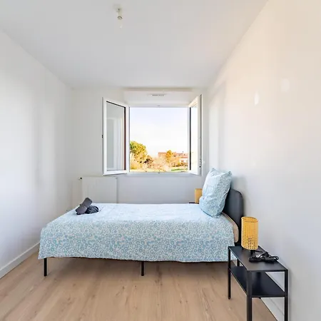 Maison T4 Spacieuse Avec Jardin Parking Prive