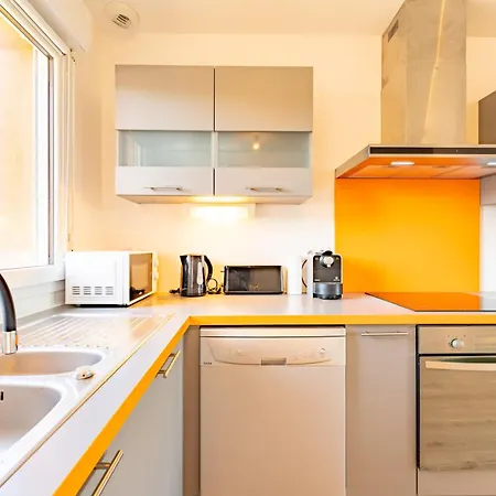 Maison T4 Spacieuse Avec Jardin Parking Prive Villa *