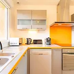 Maison T4 Spacieuse Avec Jardin Parking Prive Willa *