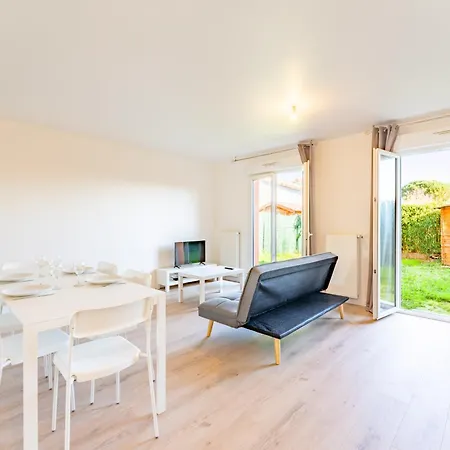 Vila Maison T4 Spacieuse Avec Jardin Parking Prive