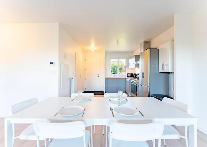 Maison T4 Spacieuse Avec Jardin Parking Prive *